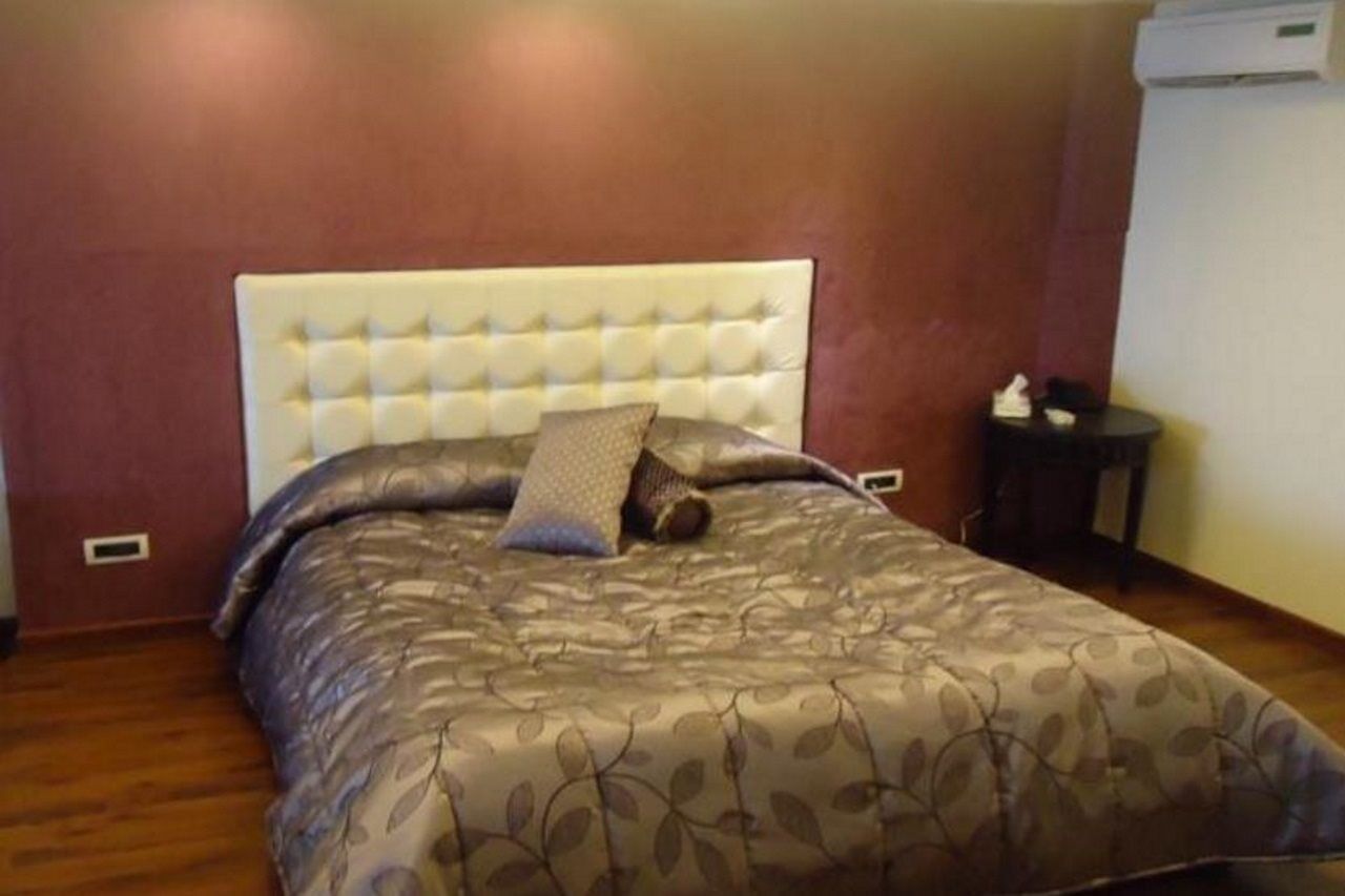 Hollywood Inn Boutique Hotel Джуния Экстерьер фото